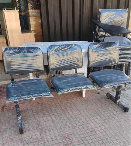 Banquette confortable qui ajoute une touche d'élégance à votre espace