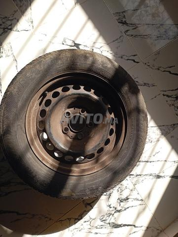 4 pneus avec jante marque mercdes