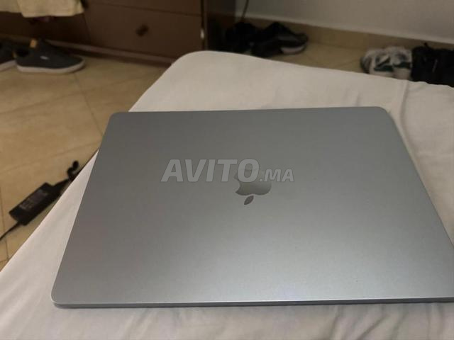 MacBook Air 15,3 M4 ضمان مستورد من ألمانيا