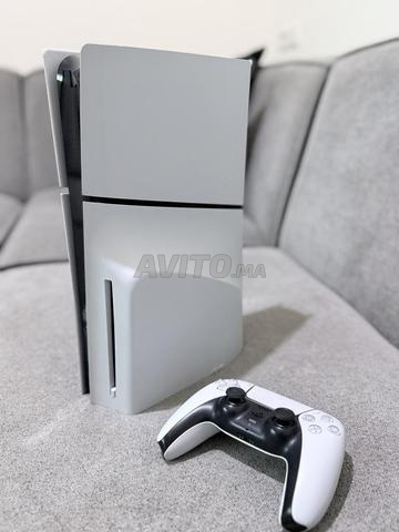 Ps5 slim 1 To version cd avec manette