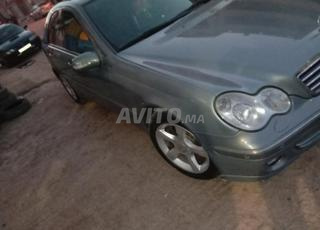 سيارة مرسيدس كوكاوة 203 ممتازة للبيع