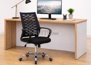 Chaise importée au design moderne