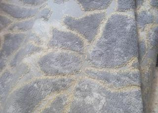 زرْبِيَّة أرضية مستعملة بحالة ممتازة