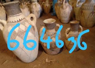 des poteries à vendre