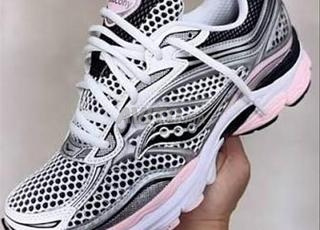 أحذية رياضية Saucony Omni 9