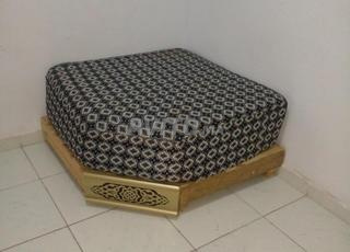 Sedari d'angle, fromage, bois et mousse sedari coin