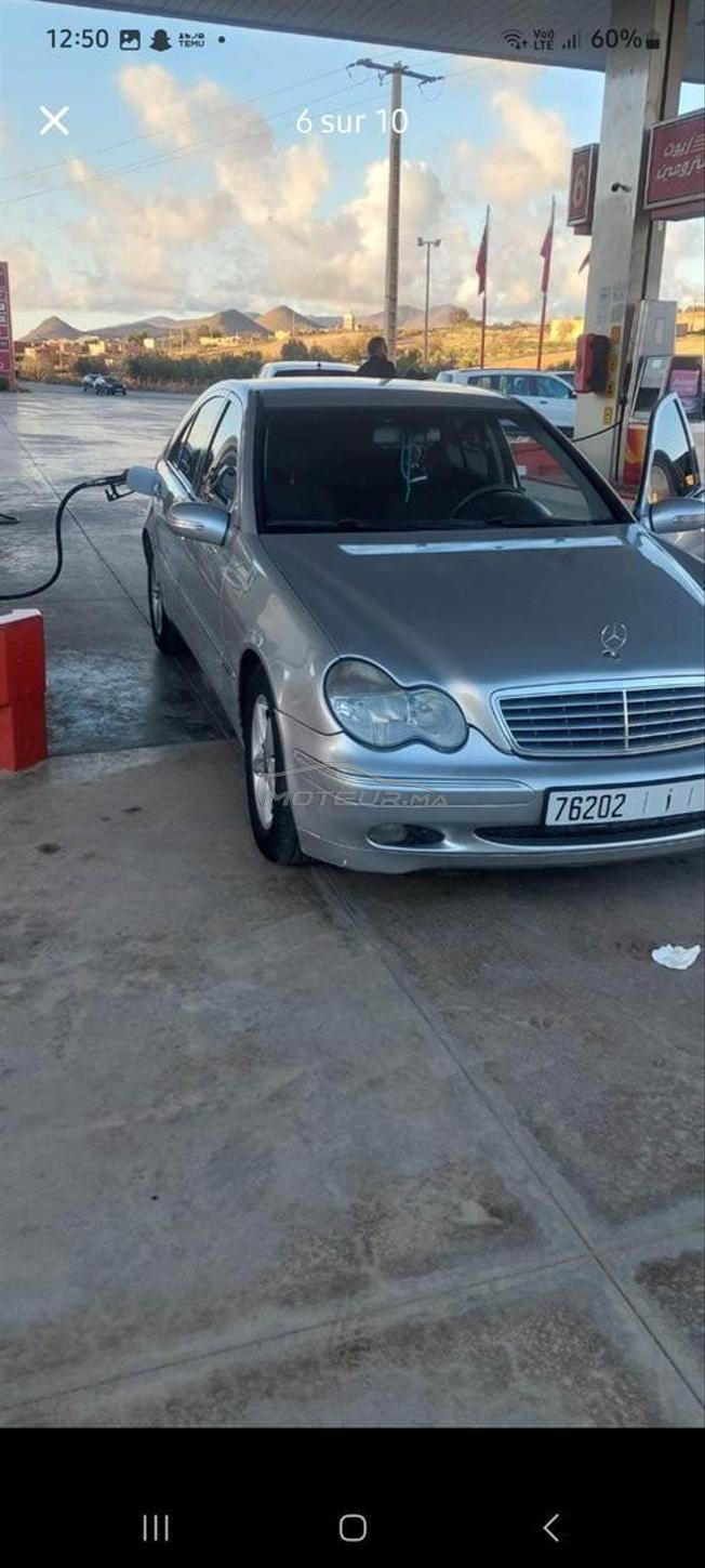 Mercedes-Benz 220 Diesel Automatique 2001 à Ahfir