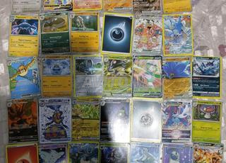Collection de carte Pokémon 33pcs