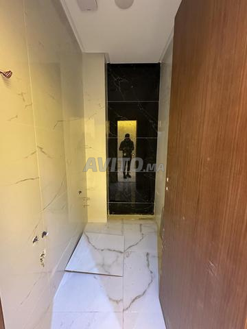 Appartement seul à l'étage, juste vous, deux voisins, 3 pièces, Lavallon - 2