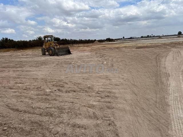 أرض للكراء 2000 متر في 2 مارس مجهزة بالكهرباء