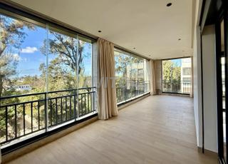 شقة بمستوى عال في كلي بلانش السويسي الرباط