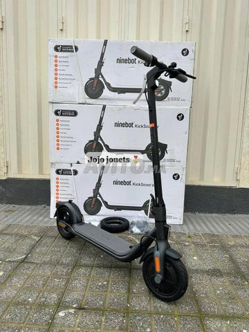 سكوتر كهربائي ناينبوت سيجواي F25E