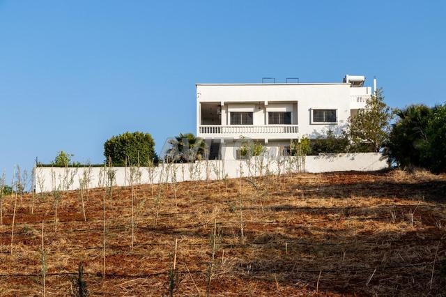 Ferme bien équipée