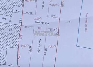 Terrain à vendre superficie 2200m R3 propriété Ariyd