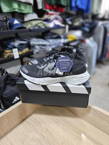 حذاء رياضي (40.5) أصلي