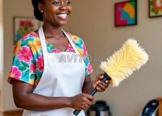 عاملة منزلية متعددة المهام