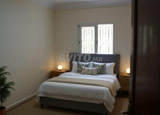 دوبلكس كبير مع مرآب