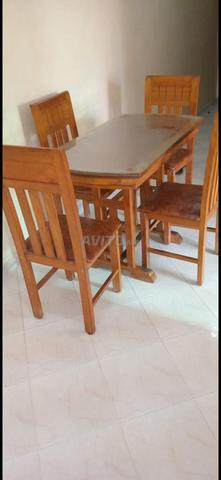 Table à manger à vendre