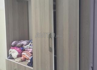 خزانة ملابس