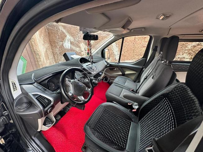 ford torurism custom 
