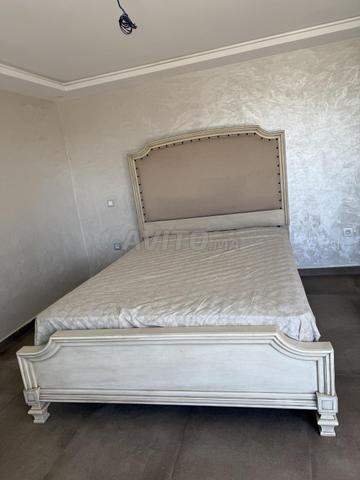 Grand lit King en bois massif, tête de lit, matelas USA - 2