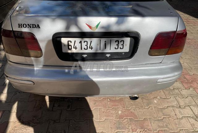 هوندا سيفيك إيسونس يدوية 1999 في الدار البيضاء