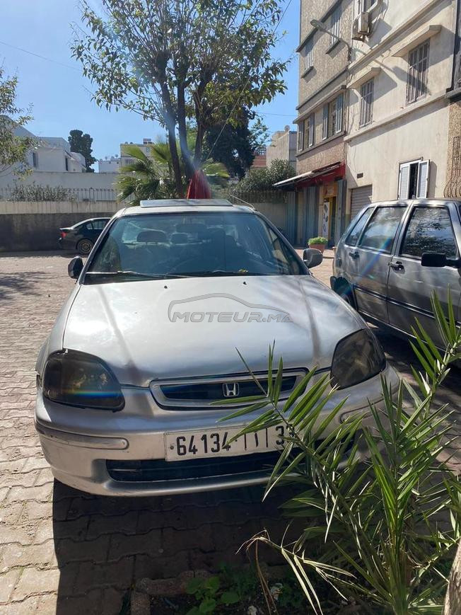 Honda Civic Essence Manuelle 1999 à Casablanca