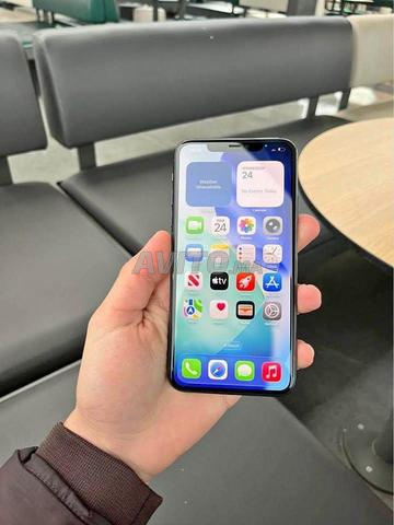 آيفون 11 برو ماكس 64 جيجابايت 82٪ رسمي (لم يفتح من قبل)