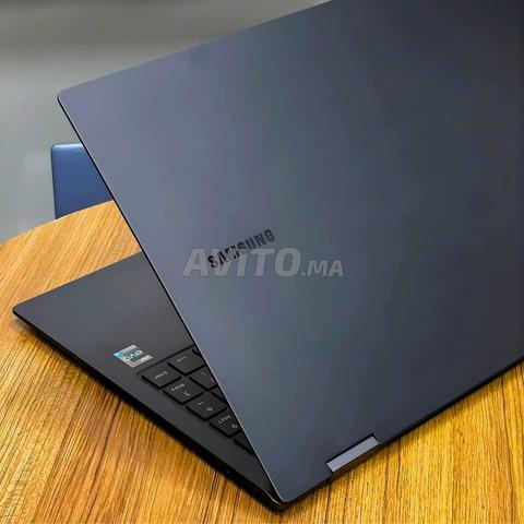 🌟 جهاز كمبيوتر سامسونج جالاكسي بوك 2 برو x360 🌟