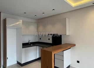 شقة للإيجار في الدار البيضاء بمساحة 50 متر مربع