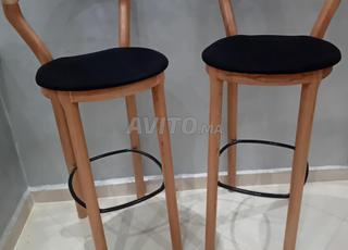 مقاعد لم تستخدم قط