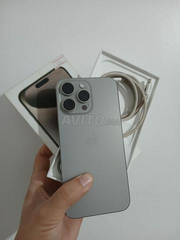 iPhone 15 Pro Max 256Go بطارية 90