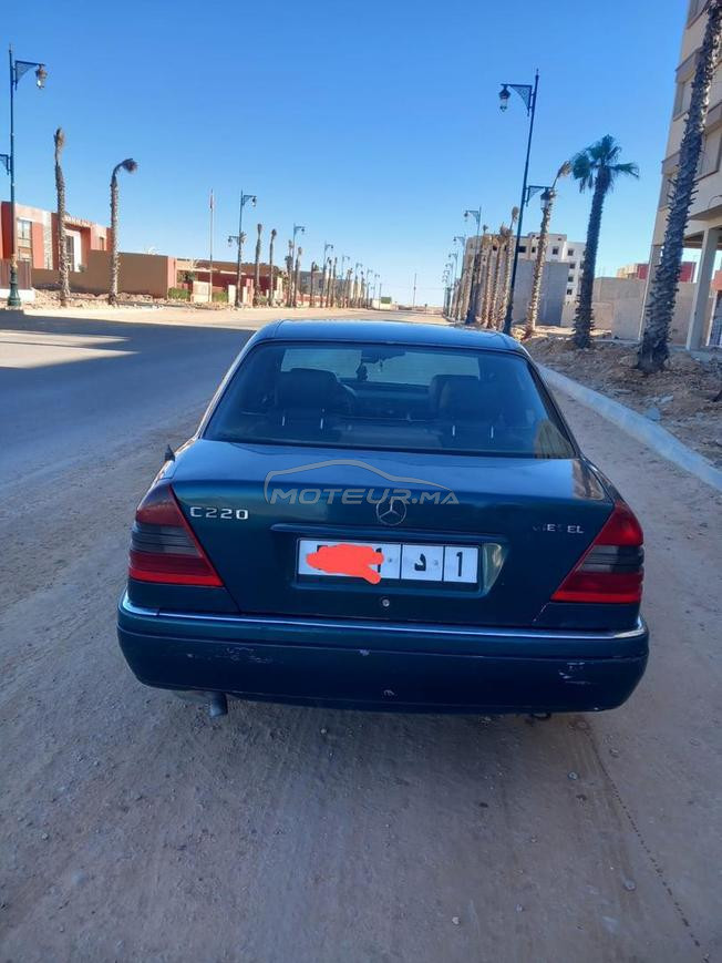 Mercedes-Benz 220 Diesel Manuelle 1995 à Laâyoune