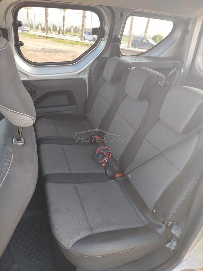 voiture en tres bon etat 