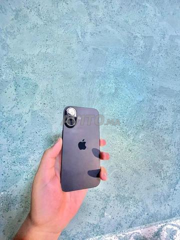 iphone 16 black