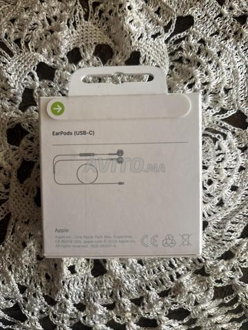 سماعات أذن Apple type c