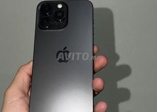 ايفون 15 برو ماكس اسود