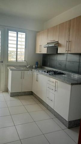 Appartement à louer à Hadayeq Zaeir, idéal pour un bureau, cabinet médical...