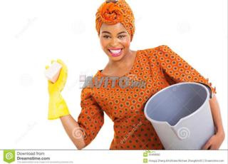 عاملة منزلية طباخة مربية جليسة مرضى