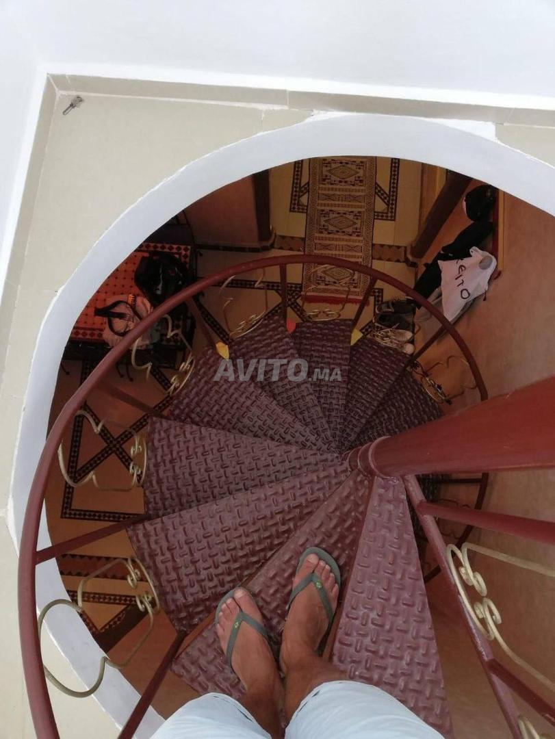 Appartement avec terrasse privé à louer - image 2