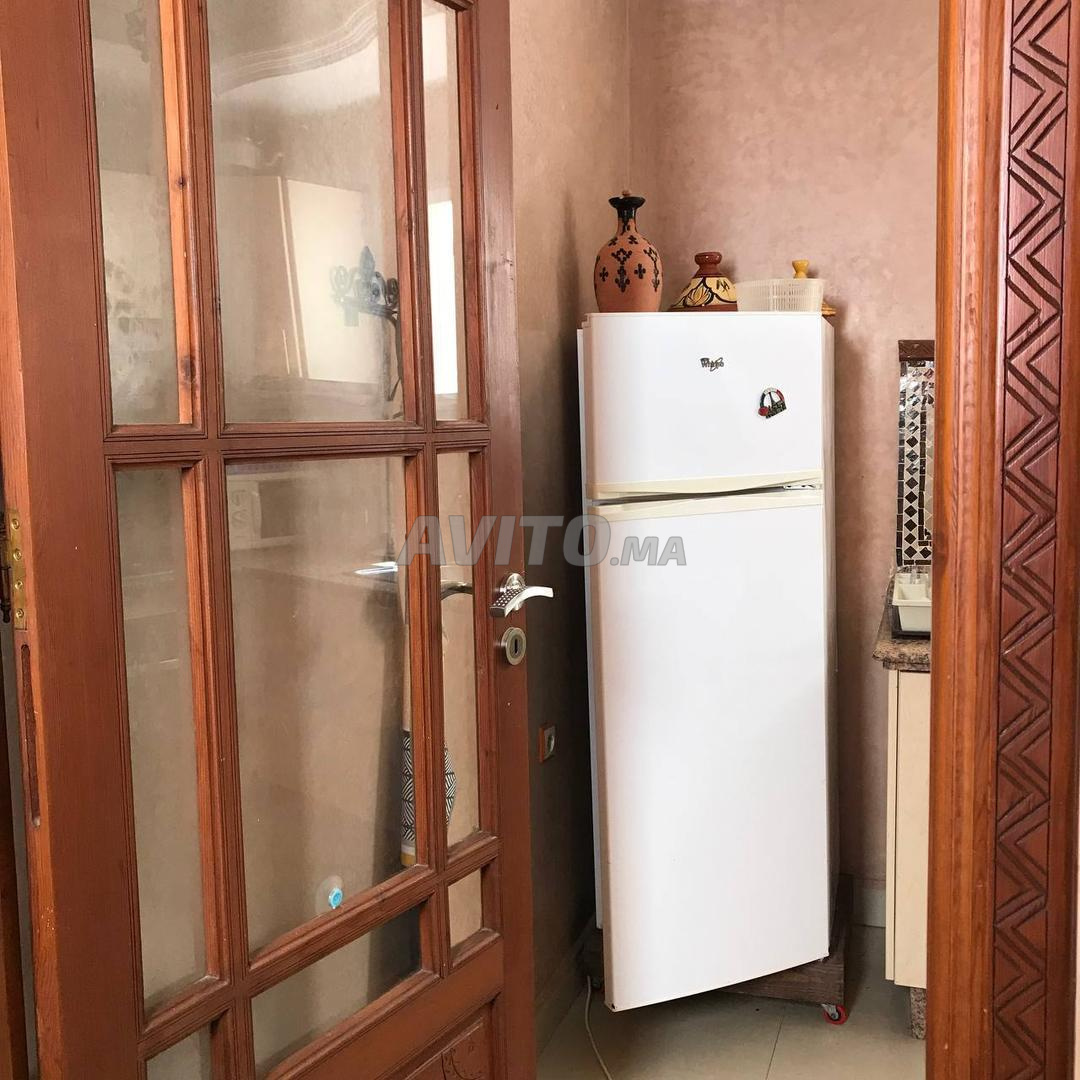 Appartement avec terrasse privé à louer - image 3