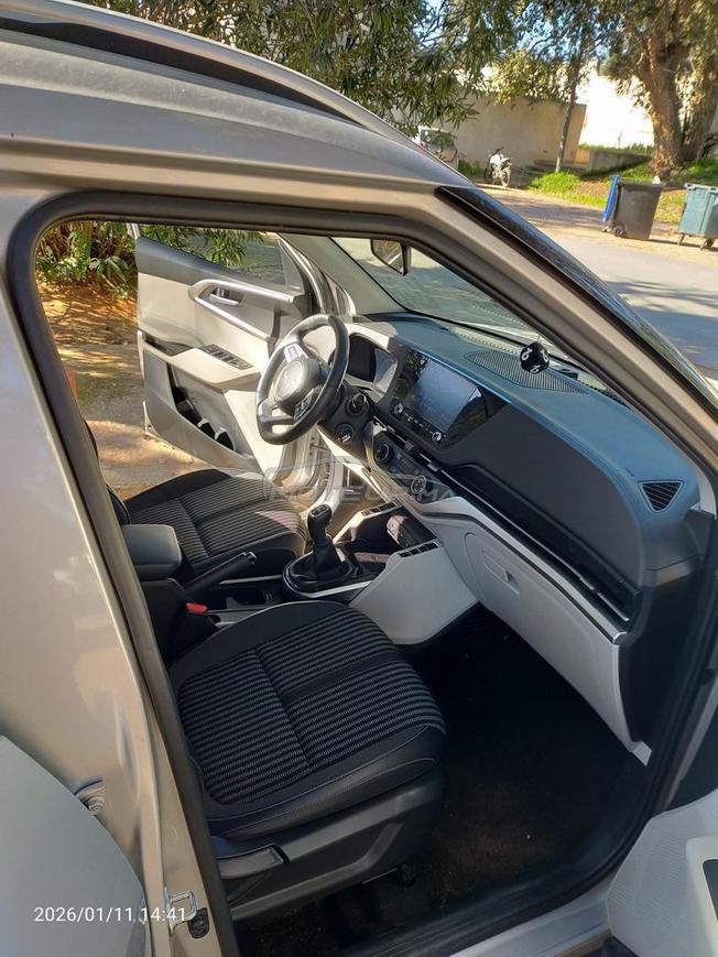 kia carens modèle 2023,yallah darba 18700km