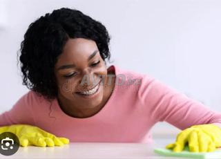 Femme de ménage polyvalente