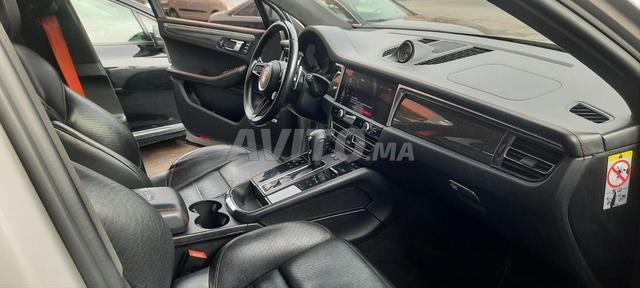 Porsche Macan GTS 2022 à Marrakech