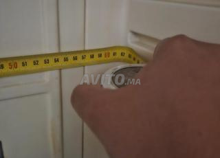 ثلاجة للبيع