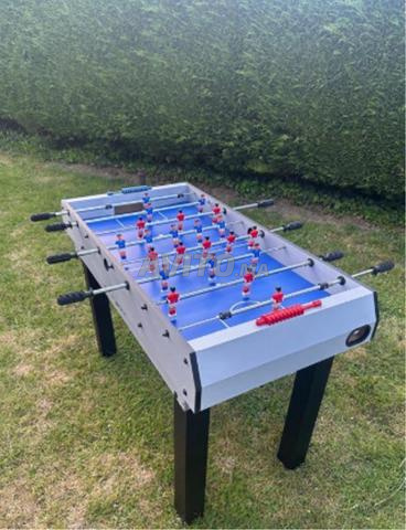 طاولة ألعاب متعددة لكرة القدم وبلياردو وهوكي وبينج بونج