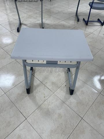 طاولة فردية مدرسية