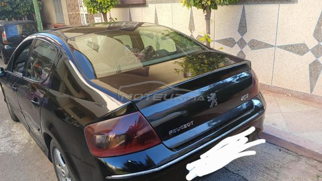 voiture très bon état en noir 