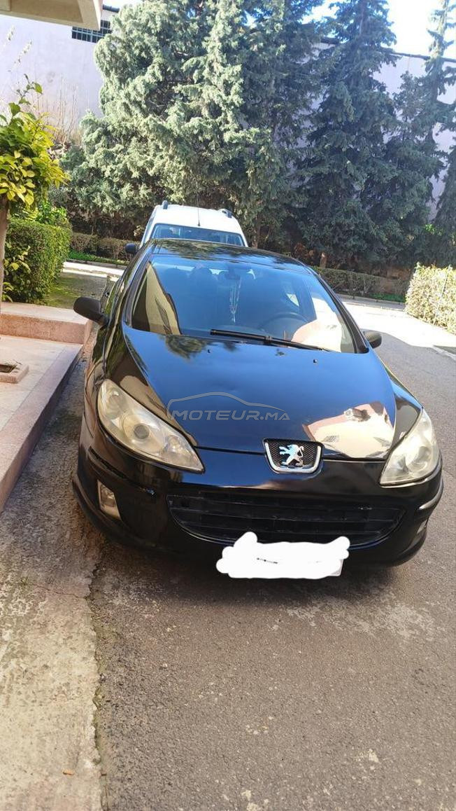 voiture très bon état en noir 
