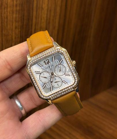 ساعة guess نسائية GS7766